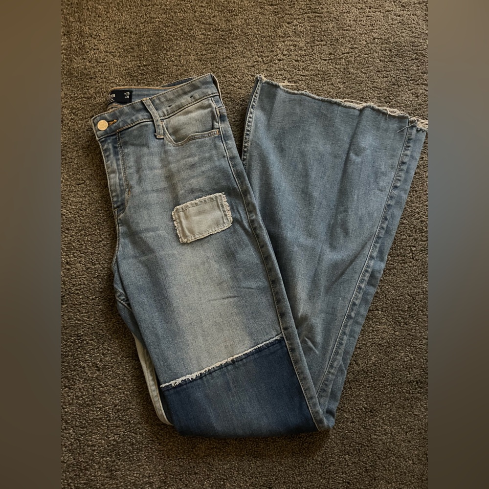 Hollister. Size 29